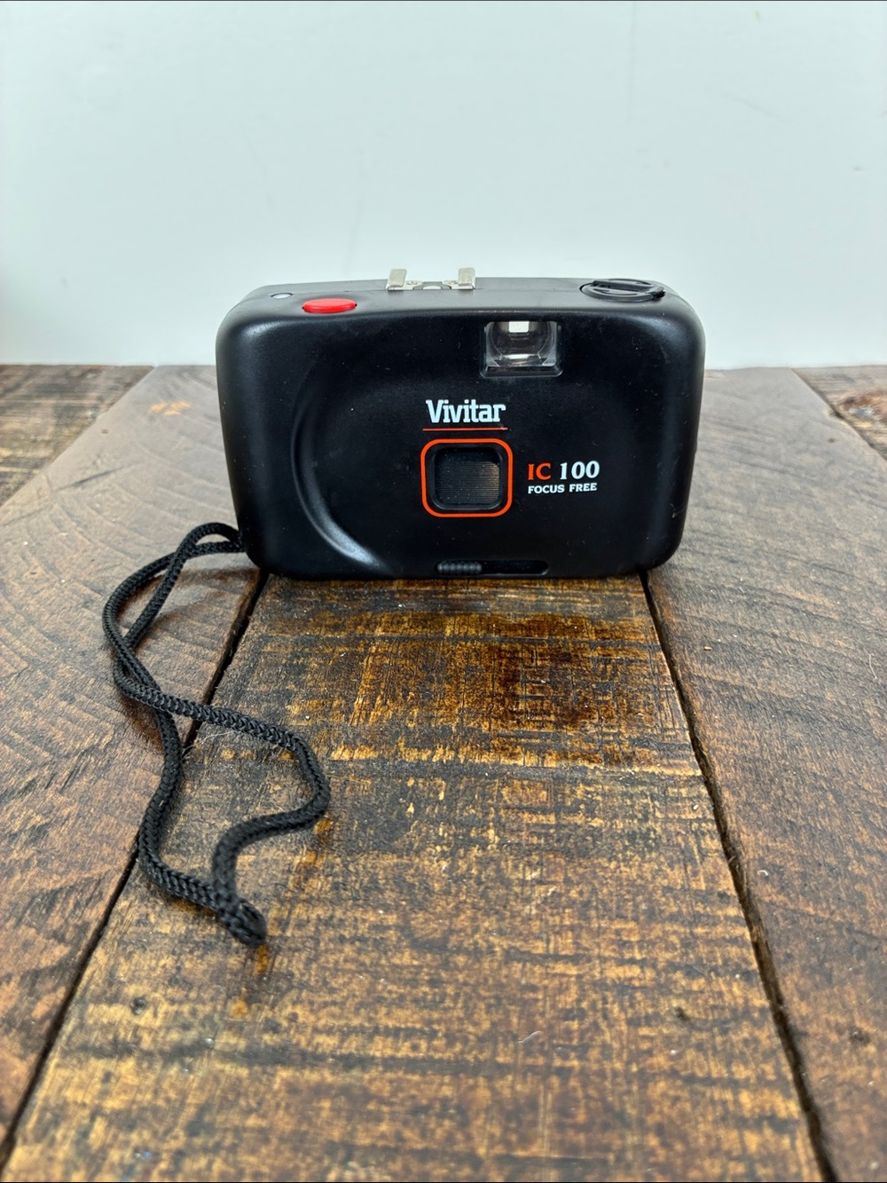 Vivitar Focus Free Compact Film Camera Black